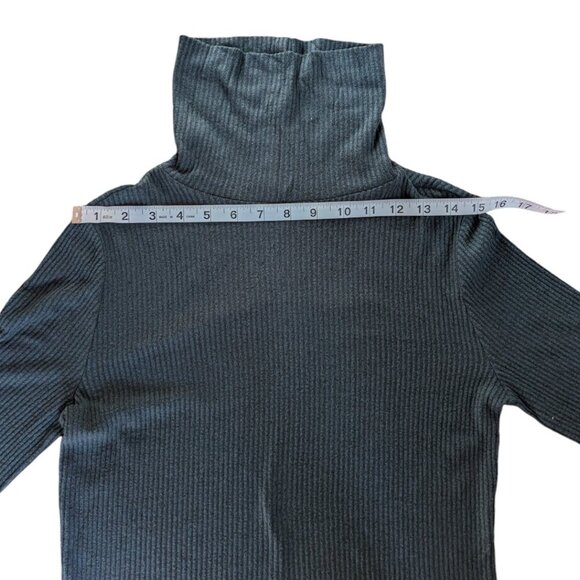 Garage Forest Green Turtleneck Ribbed Short Sweater Women Size Medium - Picture 6 of 11